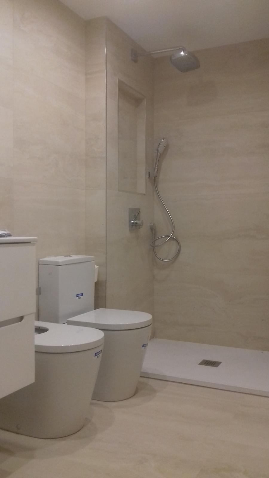 Baño reformado con instalación de fontanería en Móstoles Alcorcón Leganés Fuenlabrada Madrid Sur